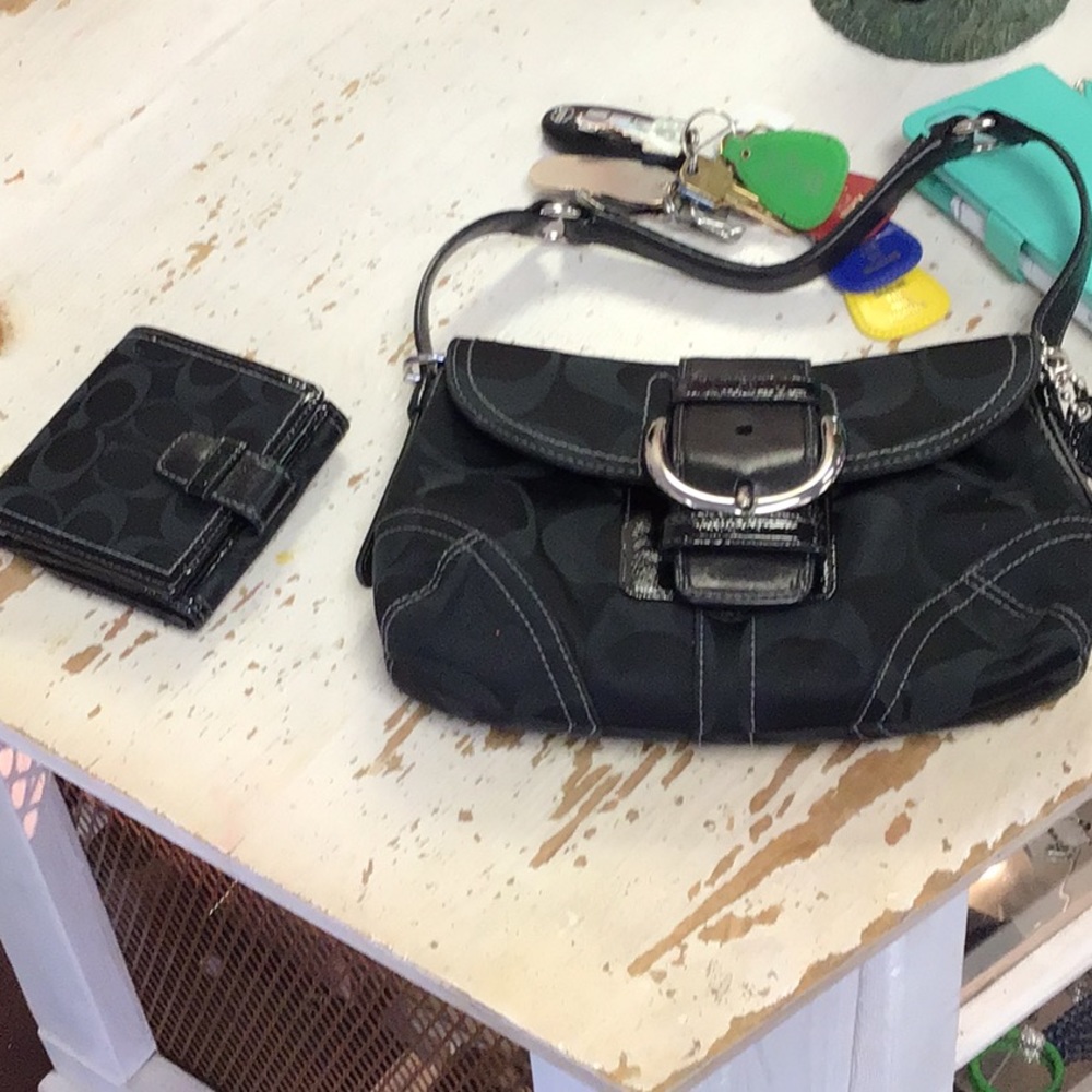 Coach purse and wallet